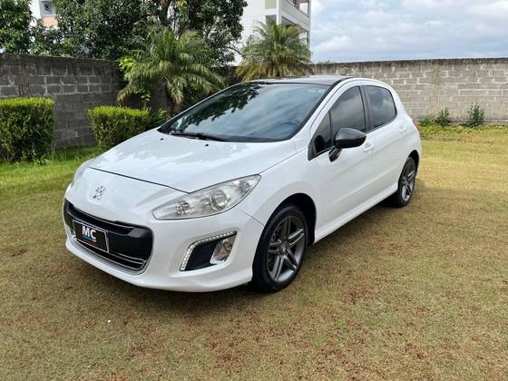 PEUGEOT 308 1.6 GRIFFE THP 16V GASOLINA 4P AUTOMÁTICO PEUGEOT 308 1.6 GRIFFE THP 16V GASOLINA 4P AUTOMÁTICO